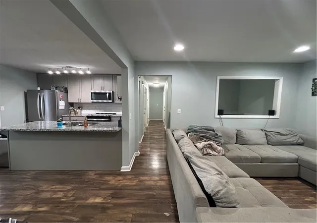 3rd image of 1801 Ann Ave, Harrisonville, MO 64701 | MLS# 2631334