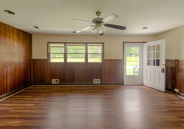 5th image of 2113 N Liberty St, Independence, MO 64050 | MLS# 2631345