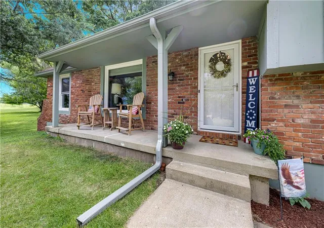 2nd image of 22800 S State Line Rd, Bucyrus, KS 66013 | MLS# 2631364