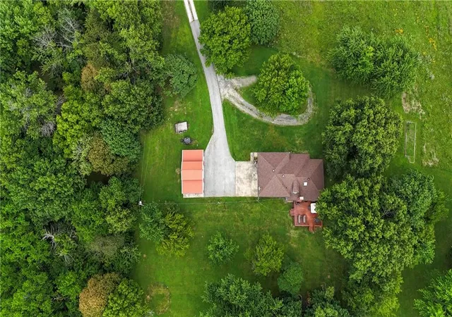 4th image of 22800 S State Line Rd, Bucyrus, KS 66013 | MLS# 2631364