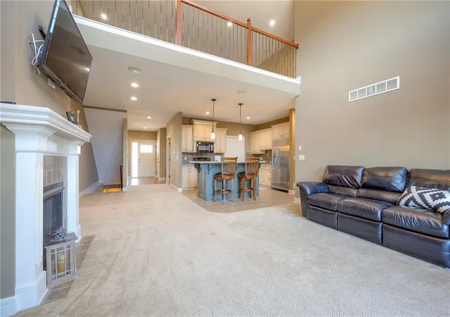 5th image of 15924 Buena Vista St, Stilwell, KS 66085 | MLS# 2631369