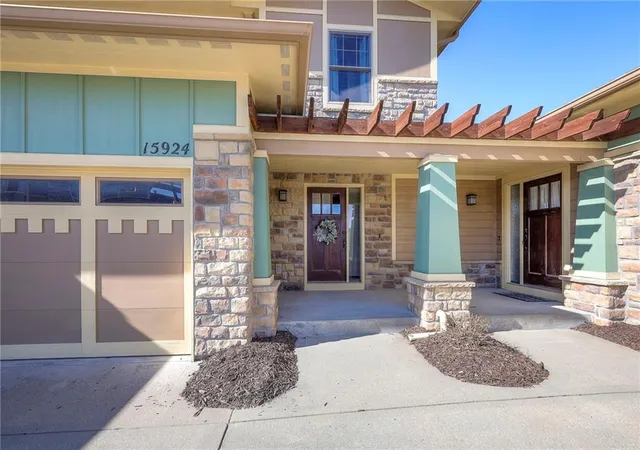 1st image of 15924 Buena Vista St, Stilwell, KS 66085 | MLS# 2631369