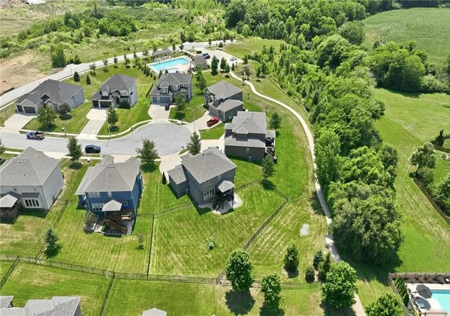 Photo 5 of Sale Pending at 4606 NE 90th Terrace, Kansas City, MO 64156 | MLS# 2631370 | Listing updated on 2026-08-18