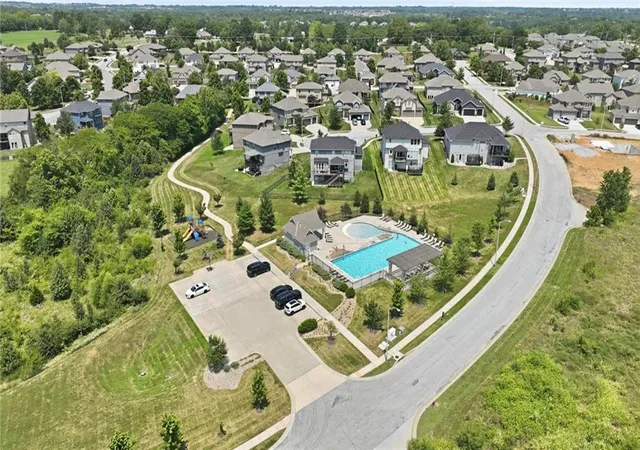 Photo 57 of Sale Pending at 4606 Ne 90th Terrace, Kansas City, MO 64156 | MLS# 2631370 | Listing updated on 2026-08-18