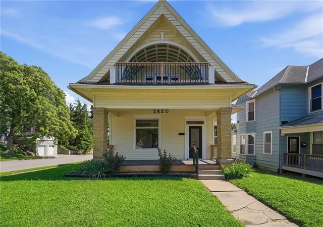 Photo 1 of Sale Pending at 2420 Jules St, Saint Joseph, MO 64501 | MLS# 2631386 | Listing updated on 2026-08-13