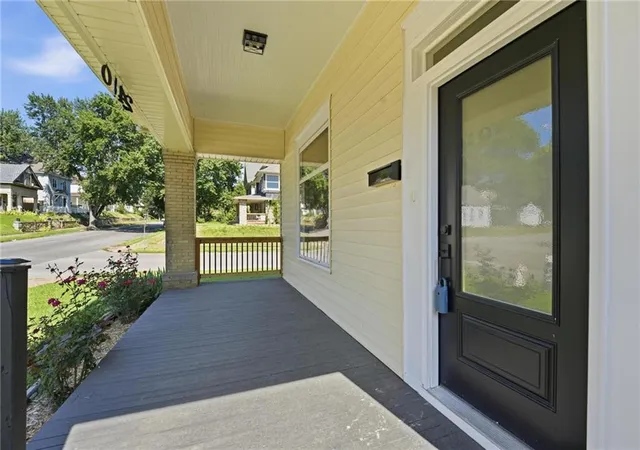 Photo 2 of Sale Pending at 2420 Jules St, Saint Joseph, MO 64501 | MLS# 2631386 | Listing updated on 2026-08-13