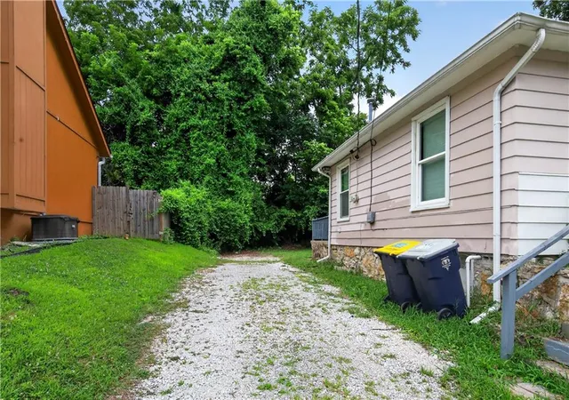 Photo 4 of Sale Pending at 7418 Bales Ave, Kansas City, MO 64132 | MLS# 2631393 | Listing updated on 2026-09-01