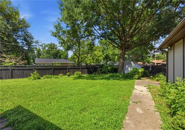 Photo 42 of Single family home for sale at 2204 S Taylor St, Pittsburg, KS 66762 | MLS# 2631416 | Listing updated on 2026-07-29
