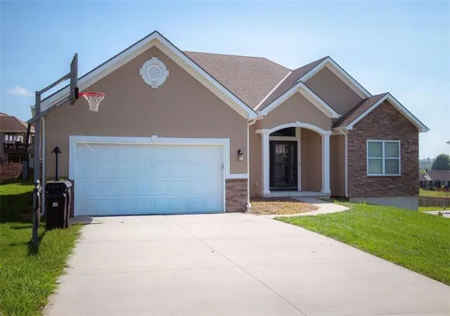 Photo 1 of Single family home for sale at 13944 Indian Ridge Rd, Saint Joseph, MO 64505 | MLS# 2631425 | Listing updated on 2026-08-31