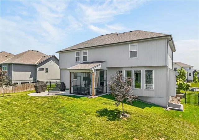 4th image of 1910 Ne 113Th Ter, Kansas City, MO 64155 | MLS# 2631428