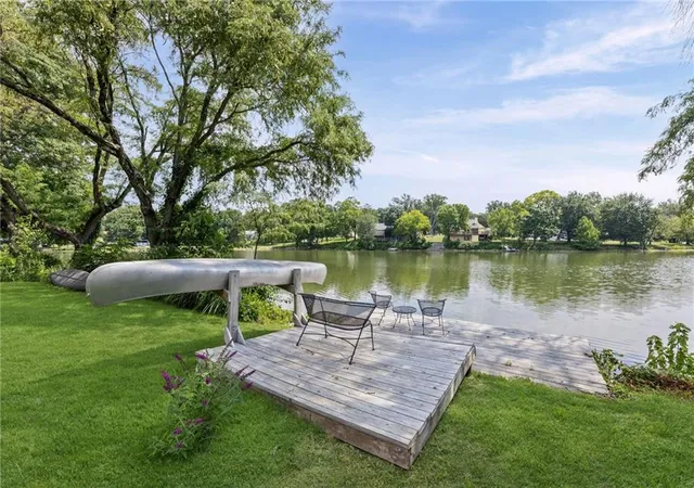 Photo 1 of Single family home for sale at 6829 Lakeshore Dr, Kansas City, MO 64133 | MLS# 2631429 | Listing updated on 2026-09-19