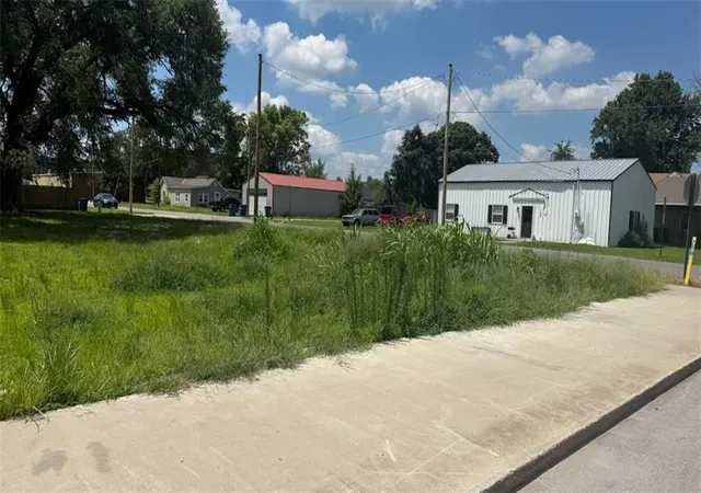 Homes for sale in Linwood, KS | 301 Main St, Linwood, KS 66052 | MLS# 2631435