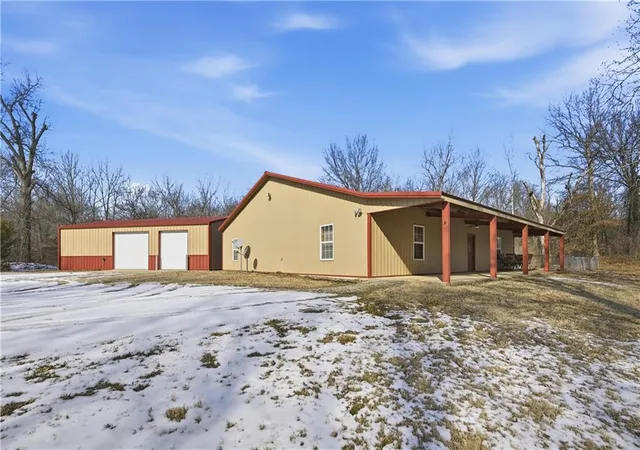 Photo 2 of Sale Pending at 3014 W 4th Street, Pittsburg, KS 66762 | MLS# 2631448 | Listing updated on 2026-09-01