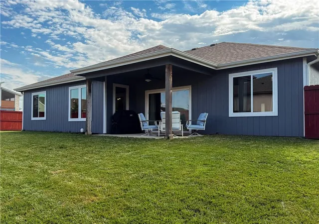 Homes for sale in Lawrence, KS | 2617 Bridgewater Dr, Lawrence, KS 66046 | MLS# 2631456