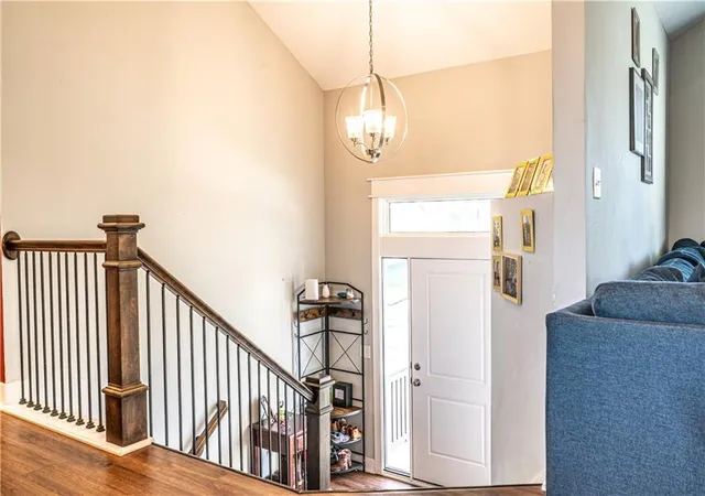 5th image of 1913 Eagle Dr, Harrisonville, MO 64701 | MLS# 2631460