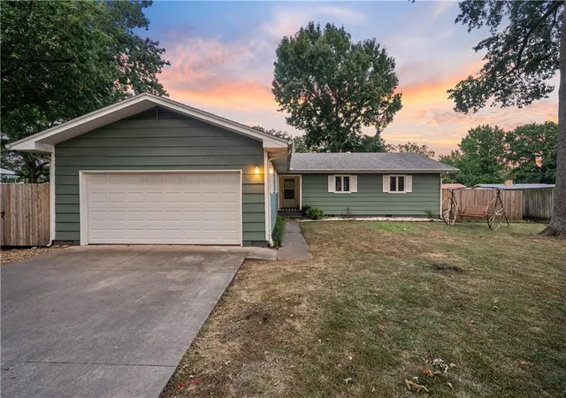 2nd image of 503 S Wilshire Blvd, Coffeyville, KS 67337 | MLS# 2631470