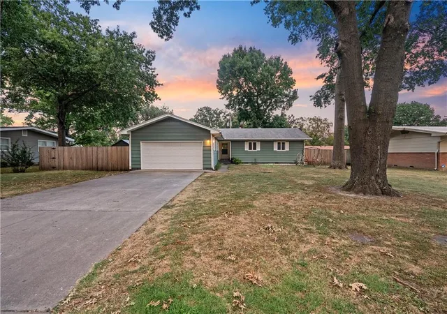 3rd image of 503 S Wilshire Blvd, Coffeyville, KS 67337 | MLS# 2631470