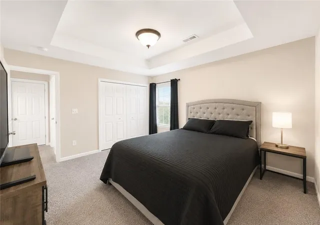 Listing Photo 5 - Condo for sale in building located at 108 SE 25th St, Oak Grove, MO 64075