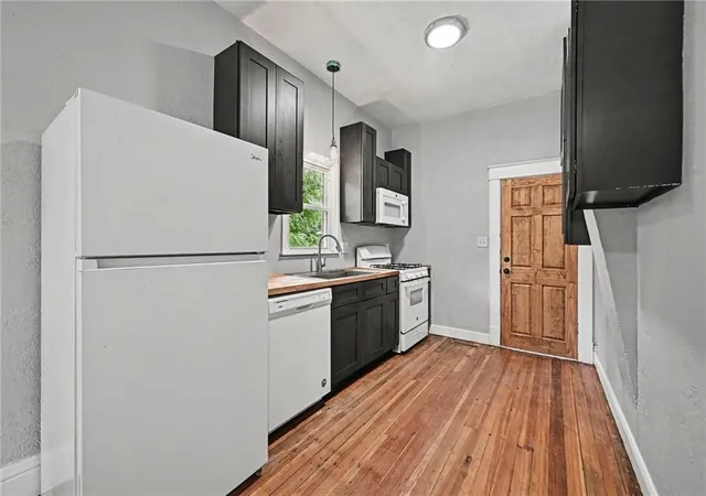 4th image of 209 S Mulberry St, Plattsburg, MO 64477 | MLS# 2631477