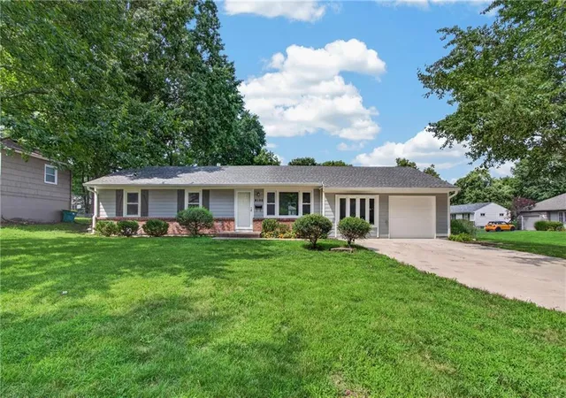 1st image of 8100 W 92nd Ter, Overland Park, KS 66212 | MLS# 2631486