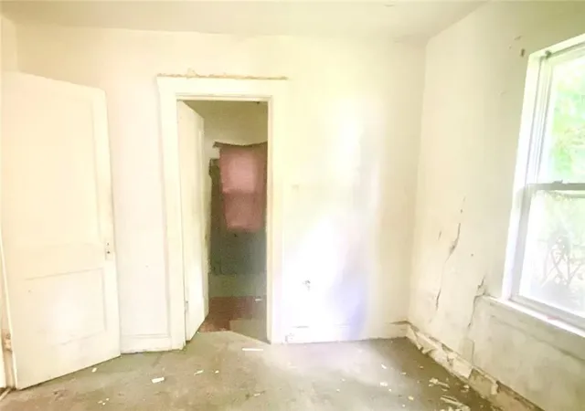 Photo 3 of Single family home for sale at 3015 E 60th Street, Kansas City, MO 64130 | MLS# 2631492 | Listing updated on 2026-07-22