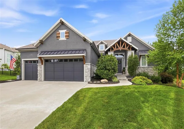 Photo 2 of Sale Pending at 11211 W 171st Terrace, Overland Park, KS 66221 | MLS# 2631502 | Listing updated on 2026-10-04