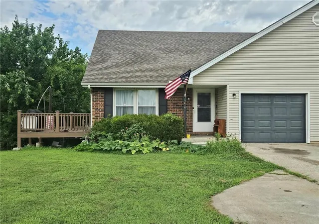 5th image of 7014 Sobbie Rd, Pleasant Valley, MO 64068 | MLS# 2631528
