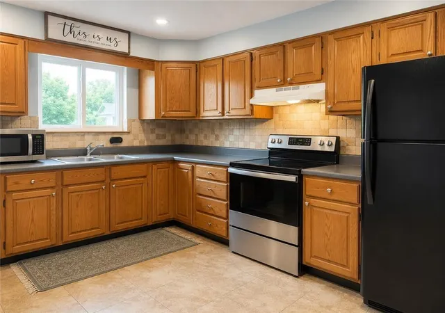 Photo 2 of Sale Pending at 1108 31st Terrace, Parsons, KS 67357 | MLS# 2631559 | Listing updated on 2026-08-04