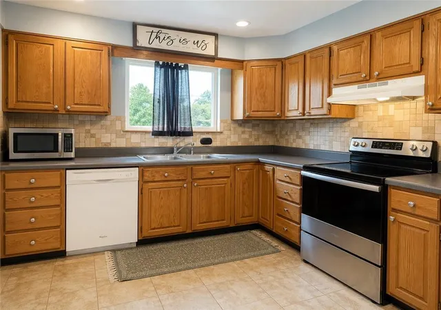 Photo 3 of Sale Pending at 1108 31st Terrace, Parsons, KS 67357 | MLS# 2631559 | Listing updated on 2026-08-04