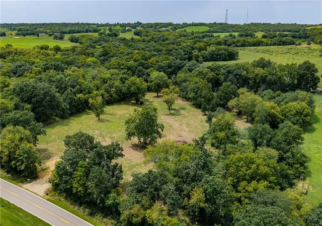 2nd image of 29412 S State Route D Hwy, Cleveland, MO 64734 | MLS# 2631563