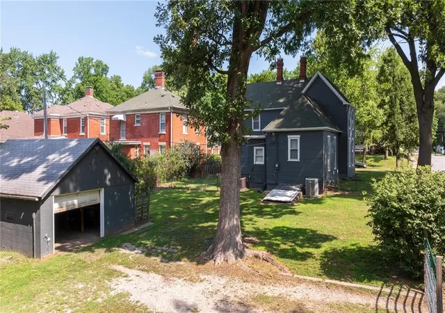 Photo 2 of Single family home for sale at 1919 South St, Lexington, MO 64067 | MLS# 2631571 | Listing updated on 2026-08-29