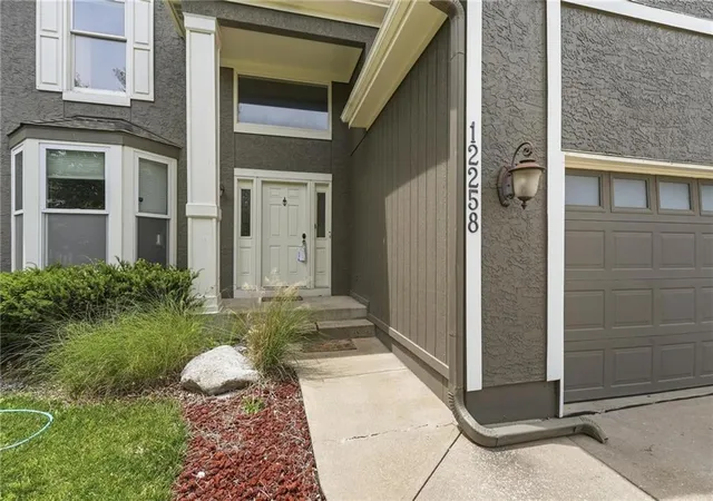 2nd image of 12258 Rene St, Olathe, KS 66062 | MLS# 2631574