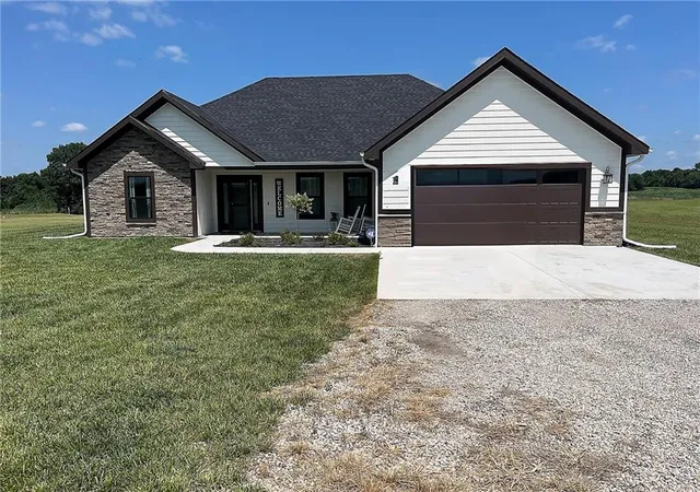 Single family home for sale at 1671 SW 300th Road, Kingsville, MO 64061 | MLS# 2631579