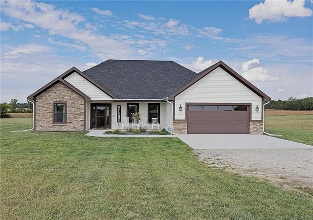 Photo 23 of Single family home for sale at 1671 SW 300th Road, Kingsville, MO 64061 | MLS# 2631579 | Listing updated on 2026-10-02