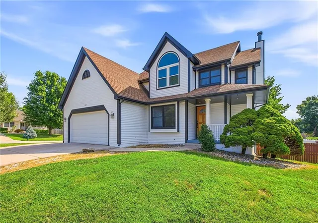 Photo 2 of Single family home for sale at 400 Sagamore Rd, Excelsior Springs, MO 64024 | MLS# 2631609 | Listing updated on 2026-08-18