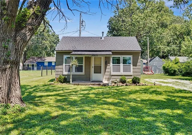 1st image of Oak St, Wellsville, KS 66092 | MLS# 2631614