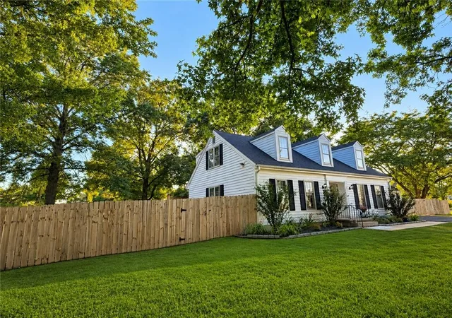2nd image of 200 Percy Ln, Brookfield, MO 64628 | MLS# 2631619
