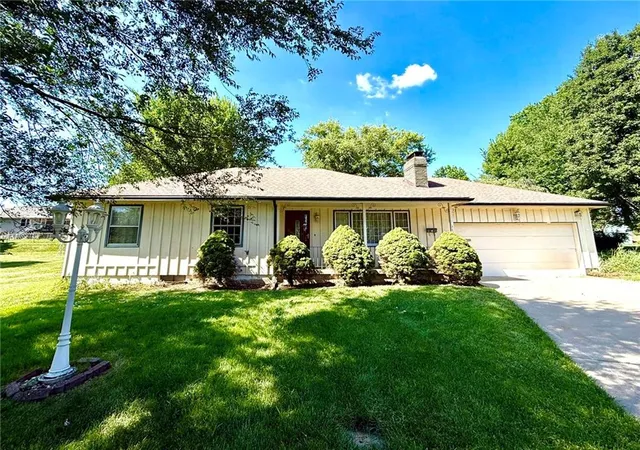 Photo 1 of Sale Pending at 11812 E 48th Street, Kansas City, MO 64133 | MLS# 2631646 | Listing updated on 2026-08-02
