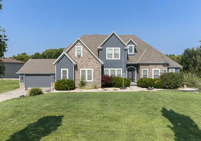 1st image of 17935 185th St, Tonganoxie, KS 66086 | MLS# 2631648