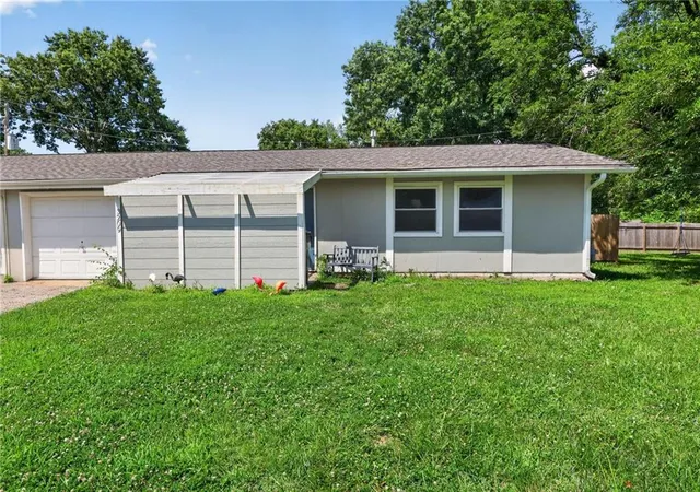 1st image of 3209 Rainier Dr, Lawrence, KS 66047 | MLS# 2631662