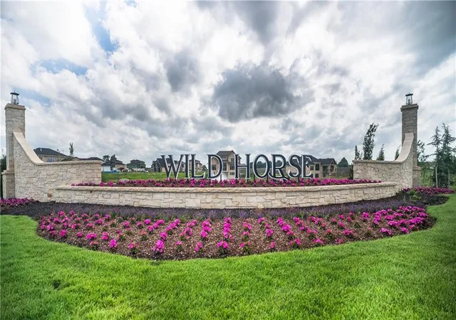 4th image of 17608 Carter St, Shawnee Mission, KS 66221 | MLS# 2631667