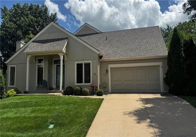 1st image of 6607 W 125Th Ter, Leawood, KS 66209 | MLS# 2631677