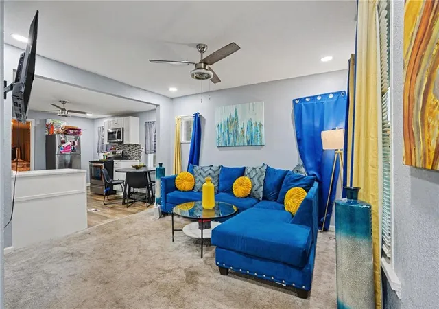 Photo 3 of Single family home for sale at 3337 Park Ave, Kansas City, MO 64109 | MLS# 2631678 | Listing updated on 2026-08-25