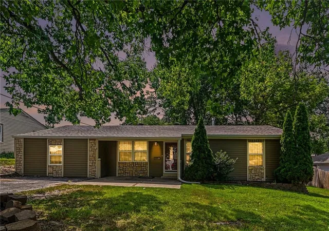 Photo 1 of Single family home for sale at 11111 E 36th St, Independence, MO 64052 | MLS# 2631687 | Listing updated on 2026-09-08