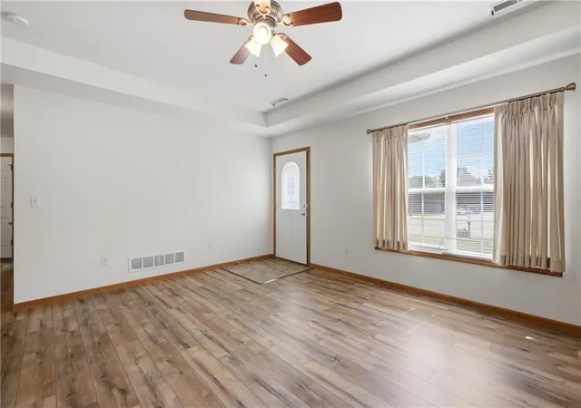 Photo 3 of Sale Pending at 392 Hazelwood Dr, Warrensburg, MO 64093 | MLS# 2631710 | Listing updated on 2026-08-24