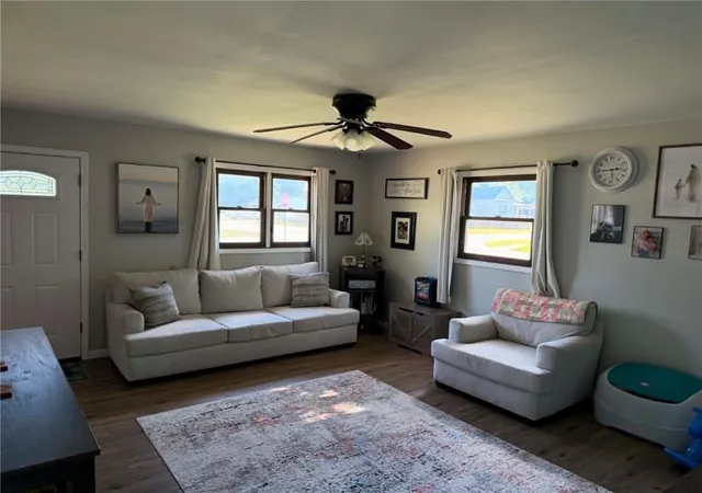 2nd image of 1201 E Sycamore St, Columbus, KS 66725 | MLS# 2631720