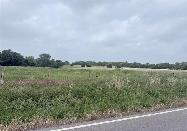 1st image of 00000 W 160 Hwy, Independence, KS 67301 | MLS# 2631721