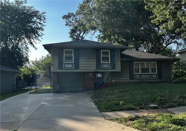 Photo 3 of Single family home for sale at 11902 Fremont Ave, Grandview, MO 64030 | MLS# 2631734 | Listing updated on 2026-10-06