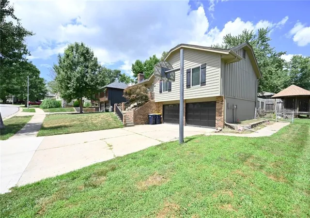 Photo 37 of Single family home for sale at 7320 NW 78th Street, Kansas City, MO 64152 | MLS# 2631739 | Listing updated on 2026-10-02