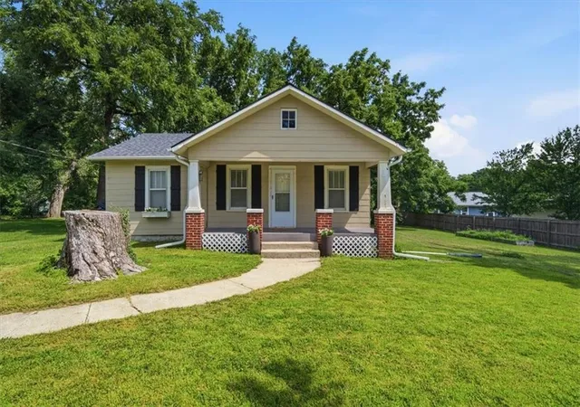 1st image of 11920 W 51st St, Shawnee, KS 66216 | MLS# 2631753